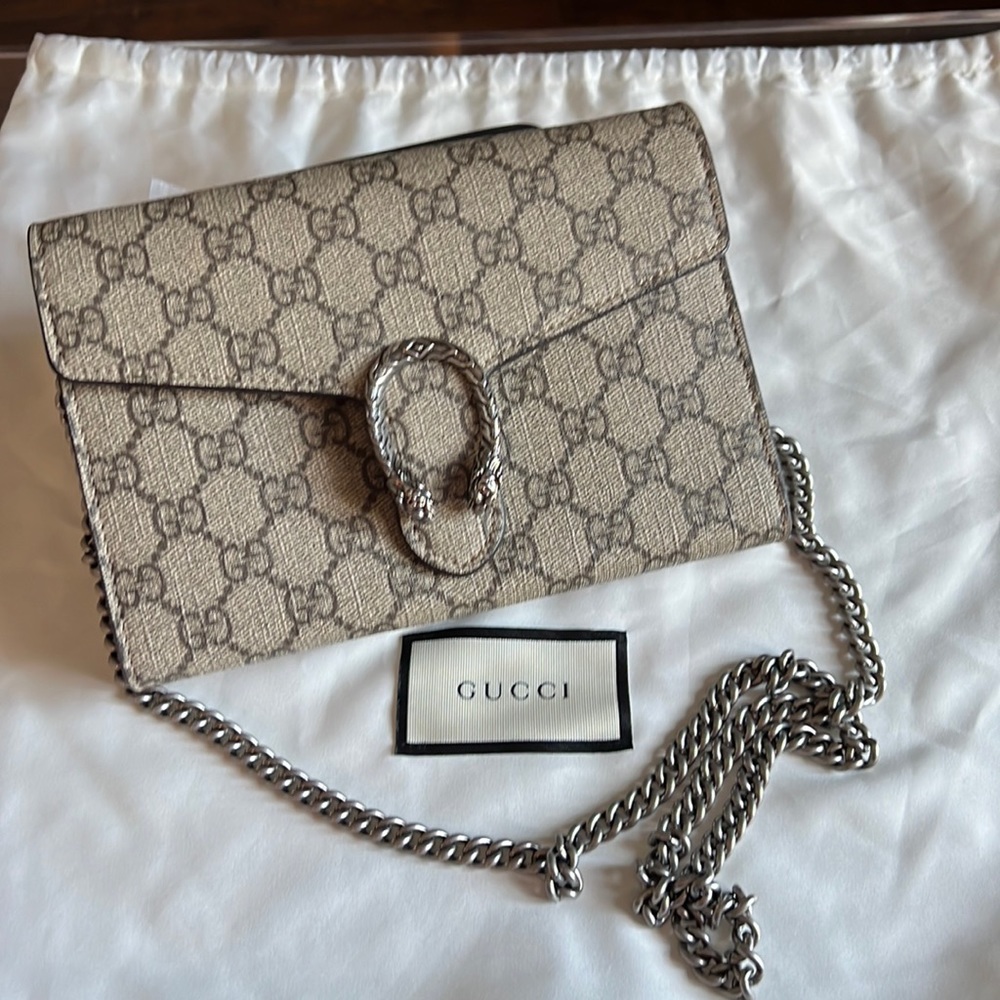 Gucci Dionysus GG Supreme Chain Wallet